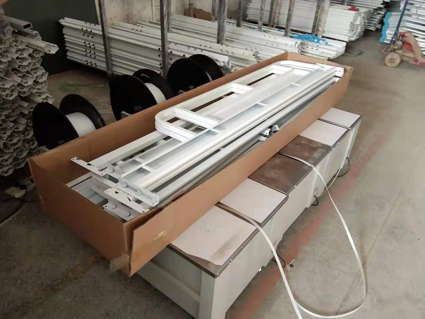 廠區堆滿鐵床怎么辦？